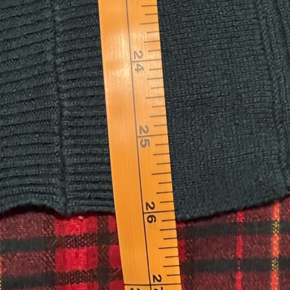 Dressbarn Green V-Neck Sweater Relaxed Fit - Picture 14 of 15